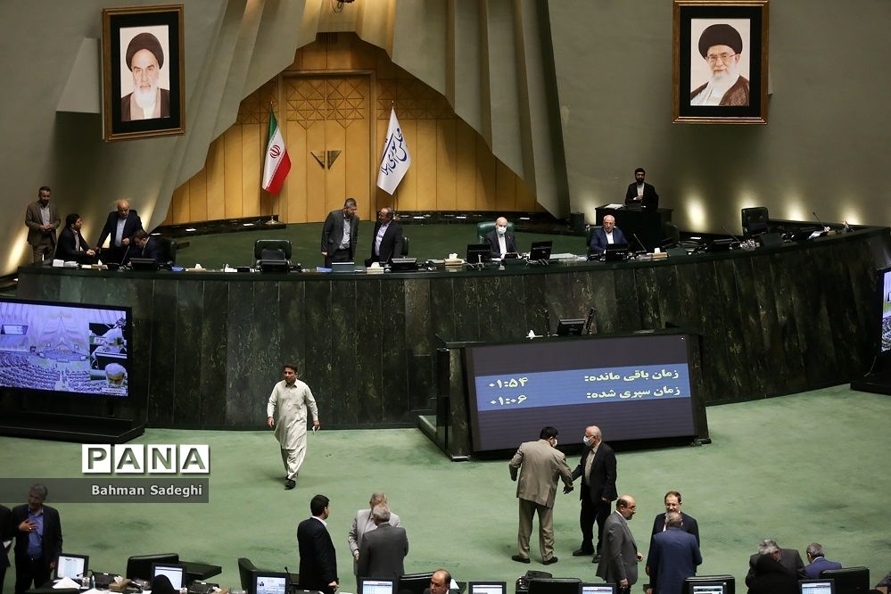 تبدیل وضعیت نیروهای شرکتی مجددا در مجلس تصویب شد