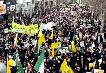 کوهدشت در جشن چهل و هفتمین سالگرد انقلاب؛ "حماسه حضور" مردم انقلابی تابلوی بصیرت شد
