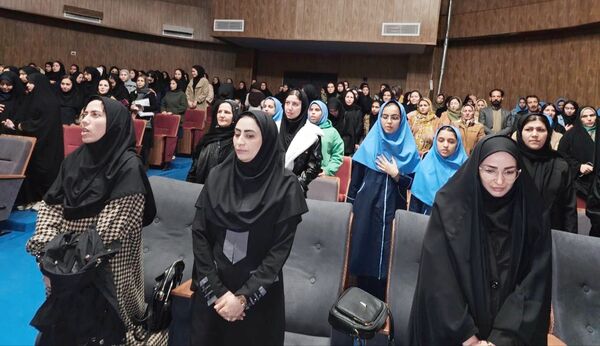 برگزاری مراسم تقدیر از دانش آموزان رتبه برتر آموزشگاه امیر کبیر ملارد