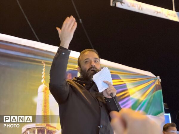 حضور مردم کرج‌در چهل و هفتمین شب جنگ رمضان