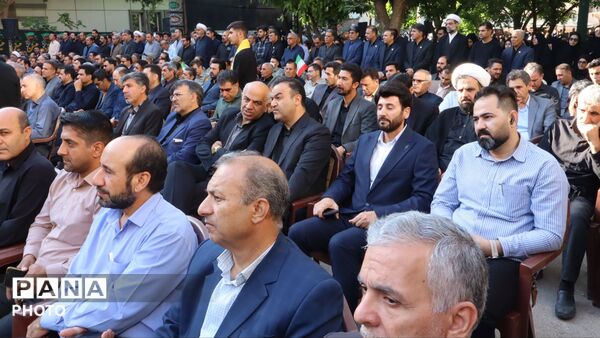 وداعِ اشک‌آلودِ هزاران فرهنگی با رهبرِ شهیدِ آسمانی