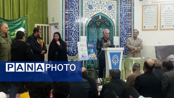 جلسه قرآنی در خلیل‌آباد 