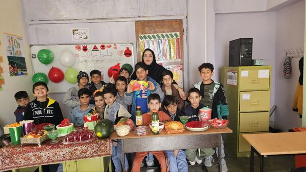 جشن یلدایی در مدرسه دکتر عسکریان یاسوج