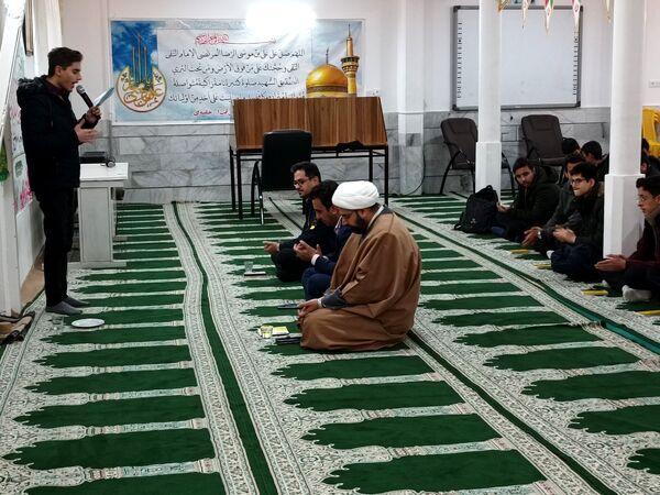 تجلیل از اعضای فعال بسیج دبیرستان نمونه آیت‌الله خامنه‌ای کاشمر