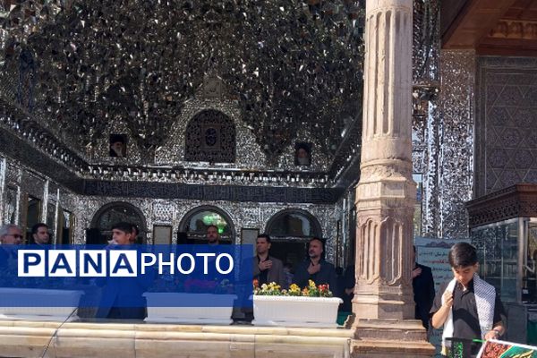 حضور دانش‌آموزان دبستان هیأت امنایی شهید قلنبر ناحیه دو شهرری در مراسم شهادت حضرت عبدالعظیم (ع)