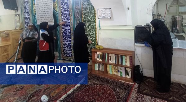 غبار روبی مسجد جامع کوهپایه همزمان با حلول ماه رمضان و ایام نوروز