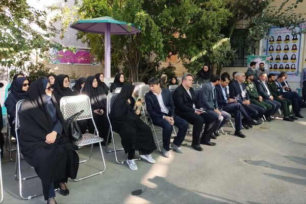 شوق مهر در دبیرستان دخترانه شهیدجوادجلالی ناحیه 3 شیراز