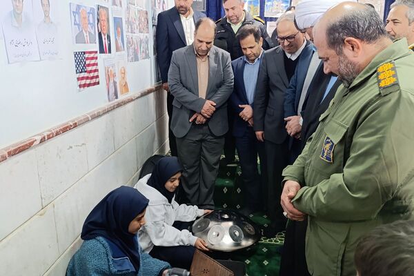 زنگ انقلاب در ملارد با حضور مدیرکل آموزش و پرورش شهرستانهای تهران نواخته شد