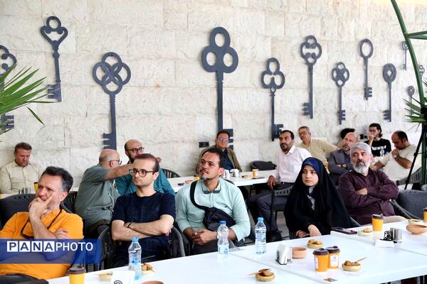 مستند «سلاح نفت» در کافه فلسطین رونمایی شد