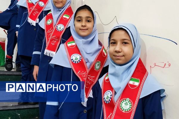 افتتاحیه جشنواره فرهنگی هنری ماها در دبستان قدر بهارستان۲