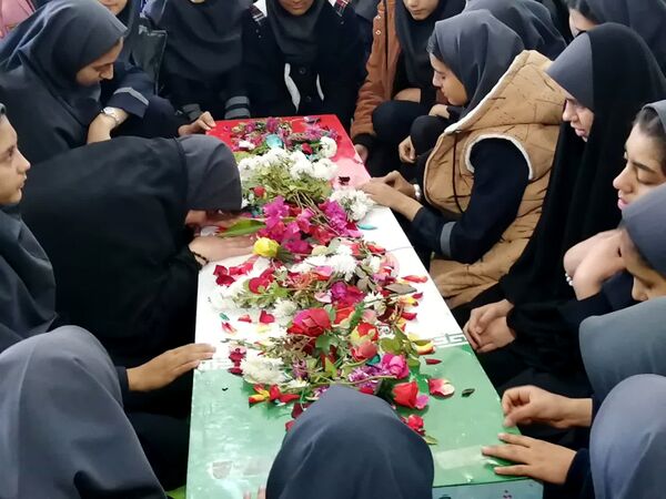 شهید گمنام، میهمان ویژه مدارس شهرستان خاتم شد
