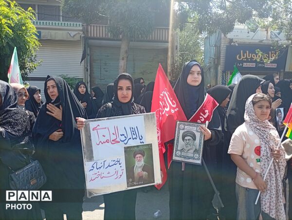 مرند یک‌صدا در سوگ رهبر شهید
