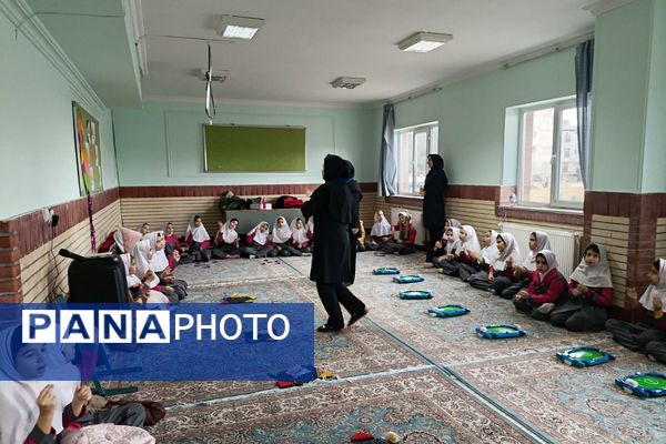 وقتی بازی، کلاس درس می‌شود؛ تجربه‌ متفاوت دانش‌آموزان دبستان آرمان