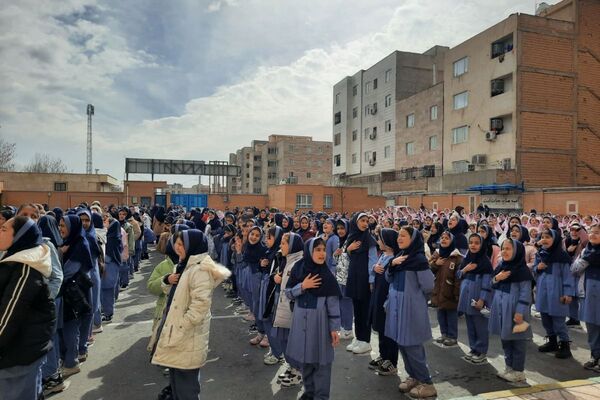 از کلاس درس تا شکوه انقلاب؛ شور دانش آموزی،  شور فجر