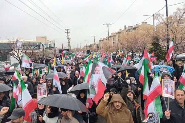 حضور حماسی مردم شهرستان پردیس در راهپیمایی روز قدس با وجود بارندگی