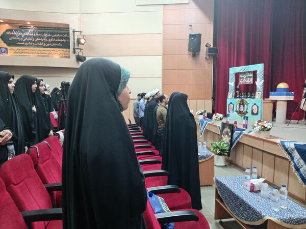 اختتامیه و تقدیر از برگزیدگان سیزدهمین جشنواره مدرسه انقلاب در قم