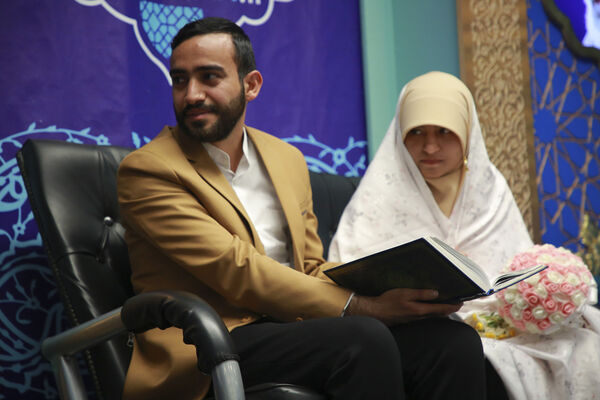 مراسم جشن ازدواج به‌مناسبت نیمه شعبان در مسجد جمکران