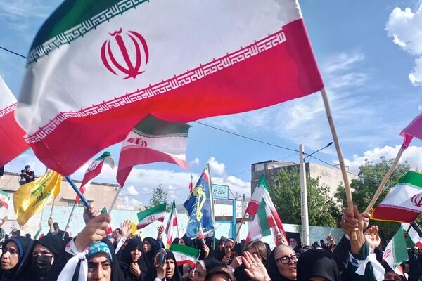 جلوه‌ای باشکوه از اقتدار ملی در ایوان همزمان با ولادت امام رضا(ع)