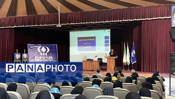 آغاز راه خبرنگاری برای دختران کرمانی