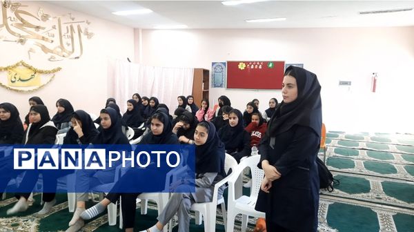 طرح وزارتی کنترل و کاهش آسیب‌های اجتماعی در دبیرستان فرهنگیان ناحیه۷ مشهد 