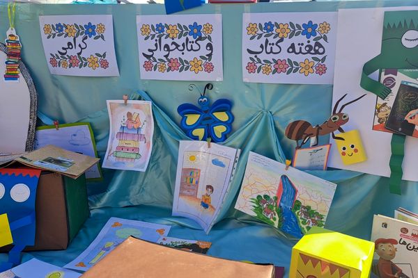  برپایی نمایشگاه  آثار دانش‌آموزان در مدرسه غیاث‌الدین جمشید کاشانی ملارد 