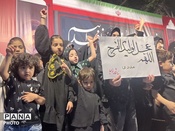 حضور مردم ابرکوه در سوگ فراق امام شهید امام خامنه‌ای 