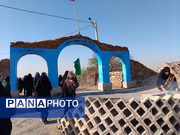 گامی مؤثر در تداوم آرمان‌های انقلاب اسلامی دبیرستان متوسطه اول سرهنگ غفوری