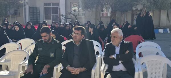 برگزاری یادواره «لاله‌های روشن» در دبیرستان مهدیه