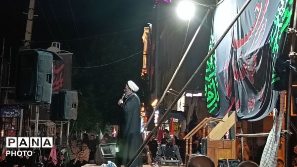 میدان در شب صد و سی میزبان دلدادگان وطن