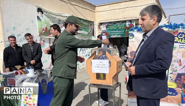 جشن عاطفه‌ها و زنگ مهربانی در تیکمه‌داش