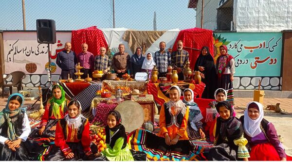 جشن هفته مازندران در دبستان نرجس خاتون گلوگاه 