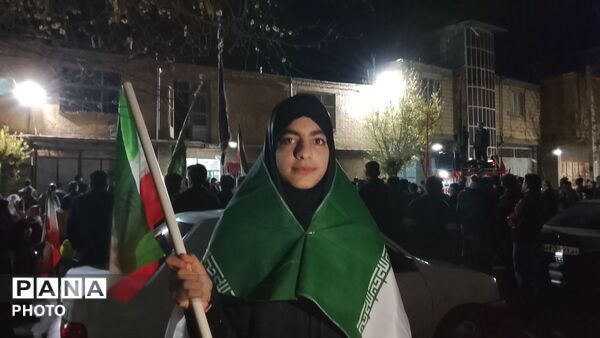 هم‌نواییِ قلب‌ها در مسیرِ ظهور؛ فریاد «یا مهدی» در راهپیماییِ بصیرت