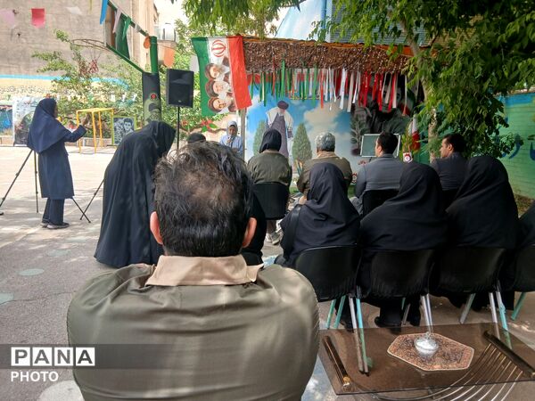 مراسم نهال امید یادواره شهید جاوید الاثر ماکان نصیری درمدرسه میثاق ناحیه ۳