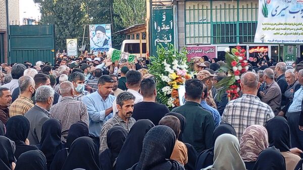 وداع باشکوه مردم قروه با پیکر مطهر شهید ایوب شیری