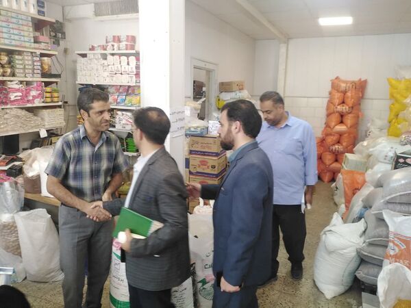 بازدید و نظارت بر بازار با حضور فرماندار و رئیس اداره صمت شهرستان کاشمر