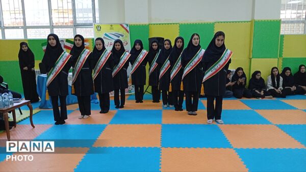 تابستانی پرنشاط با افتتاح رسمی کلاس‌های تابستانی در دبیرستان مهر پدری