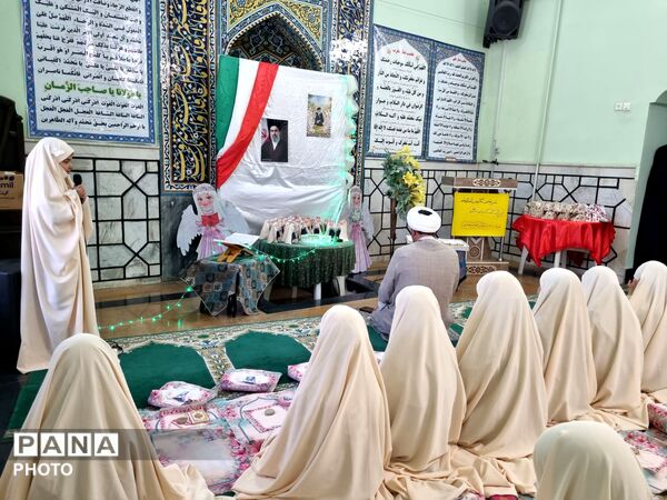جشن تکلیف دانش آموزان پایه سوم دبستان شاهد  سجادی در امامزاده محروق 