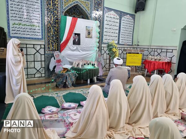 جشن تکلیف دانش آموزان پایه سوم دبستان شاهد  سجادی در امامزاده محروق 