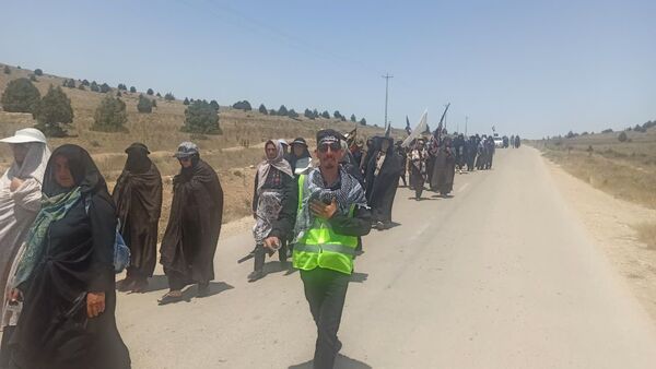 پیاده‌روی هیات روستای زرد تا امام زاده روستای کاستان