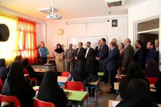 بازدید وزیر آموزش و پرورش از مدرسه خیرساز صادقین