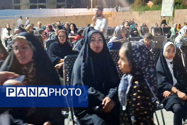 بزرگداشت مقام شهدای دفاع مقدس در آخرین روز هفته دفاع مقدس