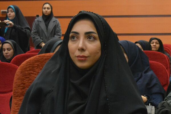 آیین تجلیل از برگزیدگان حوزه مشاوره و پیشگیری از آسیب‌های اجتماعی بهارستان‌دو