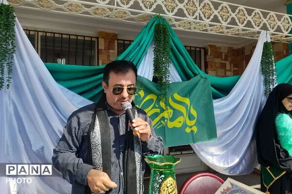 تجلی فرهنگ رضوی در دبیرستان طلوع‌فجر ملارد با برپایی موکب چایخانه حضرت الرضا(ع)