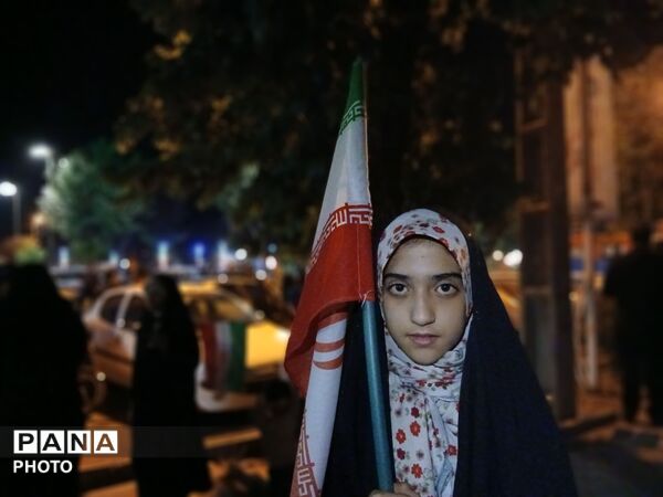 تویسرکان یک‌صدا برای ایران