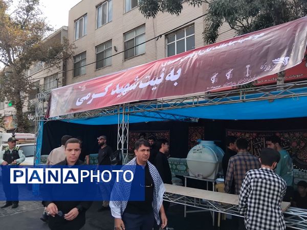 پیاده‌روی جاماندگان اربعین حسینی از مصلی تا میدان شهدای کرج