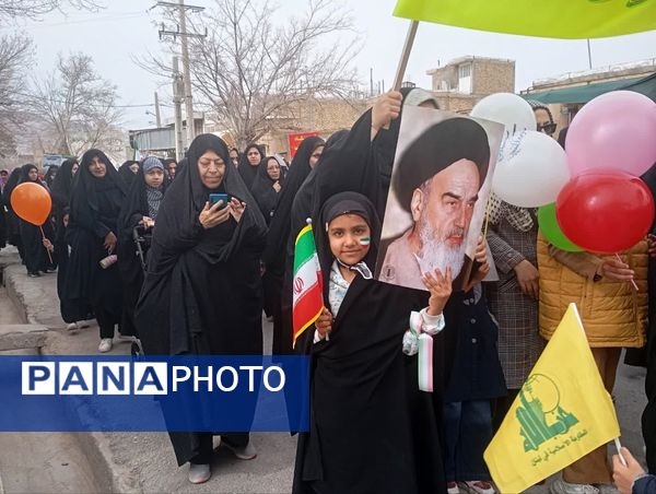 اقتدار کودکان نی‌ریزی در حماسه 22 بهمن