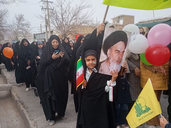 اقتدار کودکان نی‌ریزی در حماسه 22 بهمن