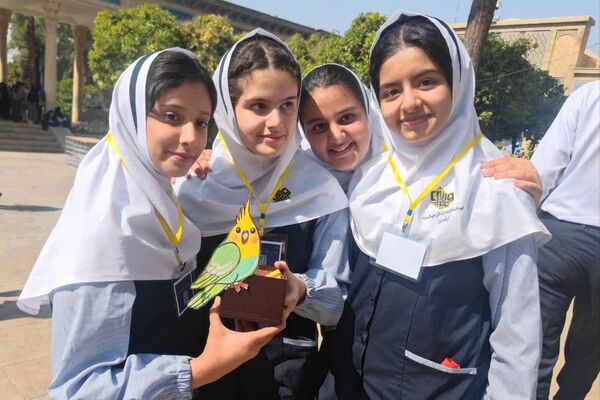 روز بزرگداشت حافظ، شاعر پرآوازه و لسان‌الغیب