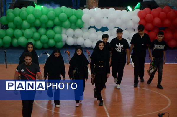 مراسم اختتامیه کلاس‌های اوقات فراغت موسسه امام حسین(ع) در سالن شهدای مدافع حرم