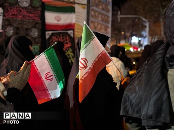 میدان شهید سلیمانی، کانون تجدید پیمان؛ ملت یکپارچه در حمایت از رهبر معظم انقلاب